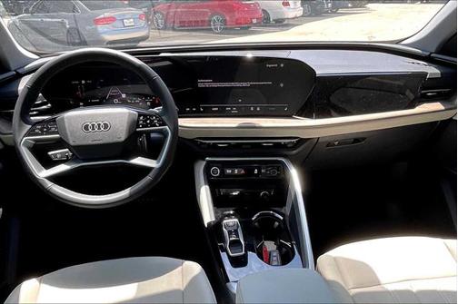 2025 Audi Q5 Premium