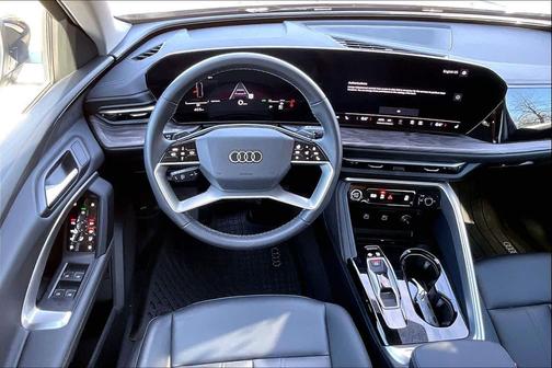 2025 Audi Q5 Premium TFSI quattro S tronic