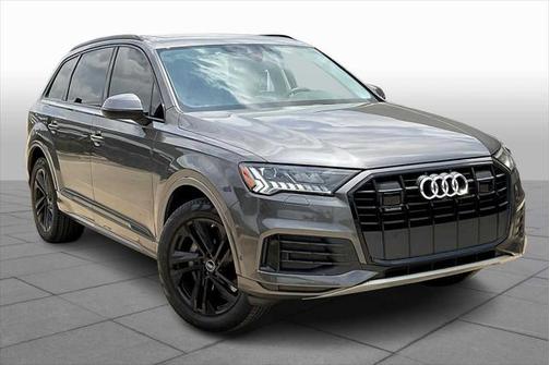 2024 Audi Q7 45 Premium Plus