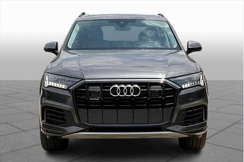 2024 Audi Q7 45 Premium Plus