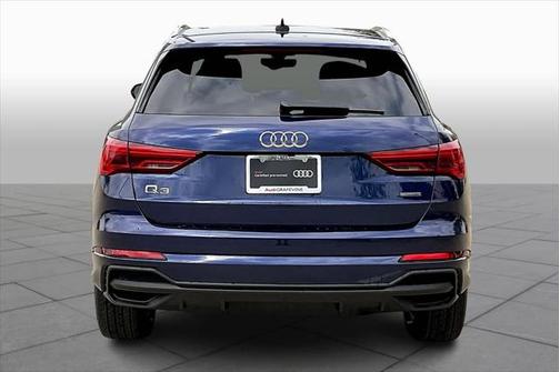 2025 Audi Q3 Premium 45 TFSI S line quattro Tiptronic