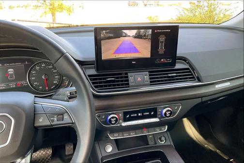 2024 Audi Q5 40 Premium