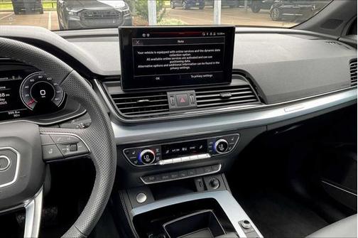 2025 Audi Q5 45 S line Prestige