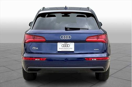 2020 Audi Q5 45 Titanium Premium