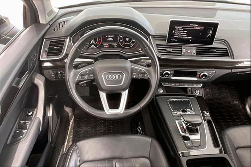 Manhattan Gray Metallic 2018 Audi Q5 2.0T Premium Plus