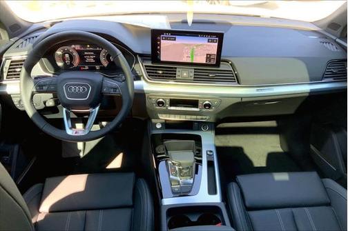 2025 Audi Q5 45 S line Premium Plus