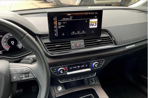 2022 Audi Q5 45 S line Prestige