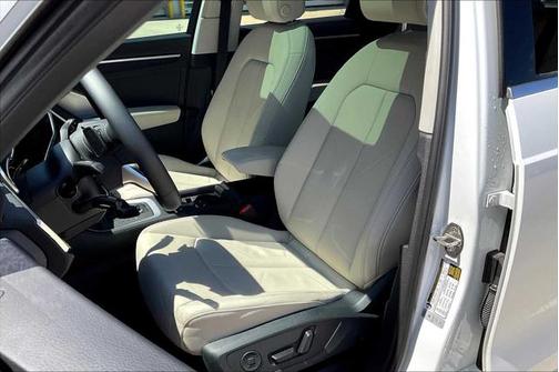 2025 Audi Q3 45 S line Premium Plus
