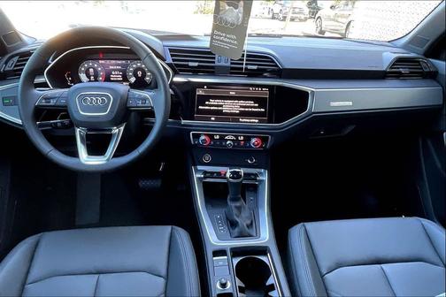 2025 Audi Q3 Premium 45 TFSI S line quattro Tiptronic
