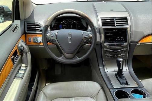 2014 Lincoln MKX Base