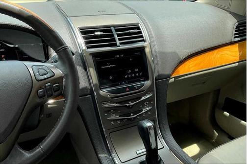 2014 Lincoln MKX Base