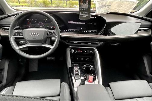 2025 Audi Q5 Premium Plus