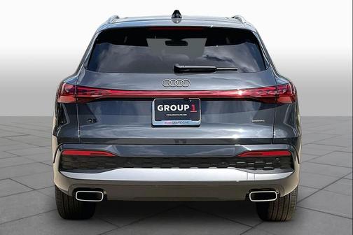 Tambora Gray Metallic 2025 Audi Q5 Premium Plus TFSI quattro S tronic