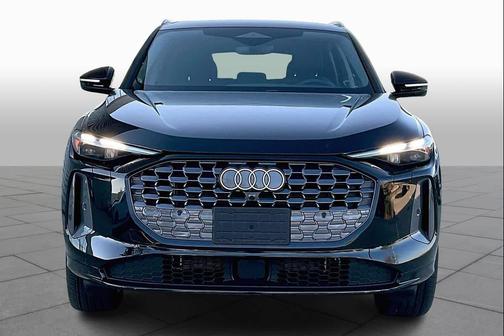 2025 Audi Q5 Premium TFSI quattro S tronic