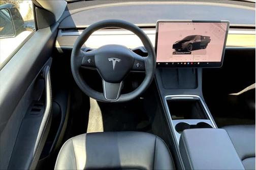 2022 Tesla Model Y Long Range Dual Motor All-Wheel Drive