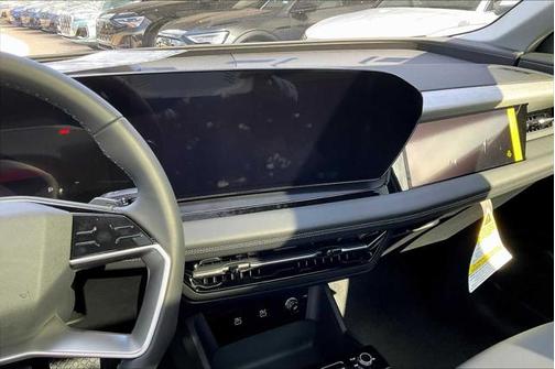 2025 Audi Q6 e-tron Prestige quattro