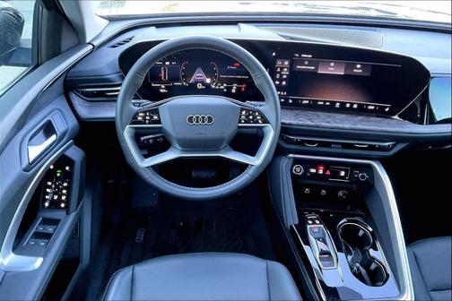 2025 Audi Q5 Premium TFSI quattro S tronic