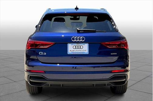 2025 Audi Q3 Premium 45 TFSI S line quattro Tiptronic