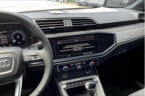 2025 Audi Q3 Premium 45 TFSI S line quattro Tiptronic