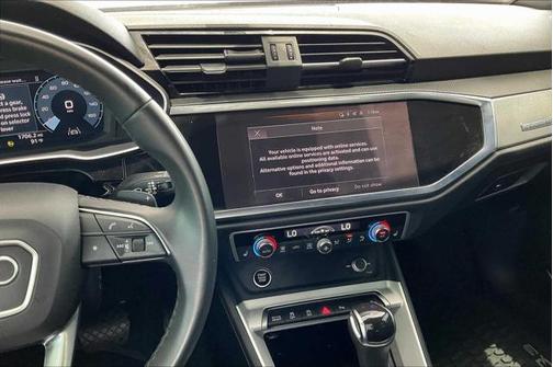 2022 Audi Q3 45 S line Premium