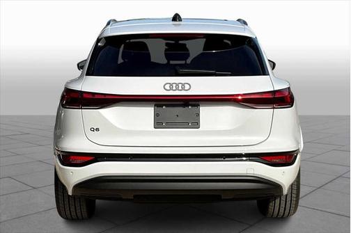 2025 Audi Q6 e-tron Prestige quattro