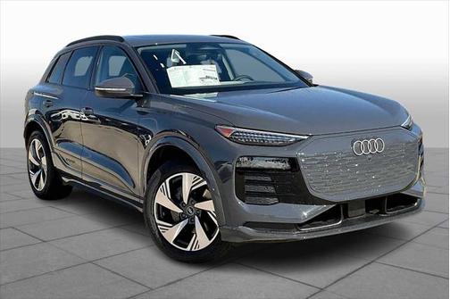 2025 Audi Q6 e-tron Premium Plus quattro