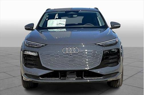 2025 Audi Q6 e-tron Premium Plus quattro