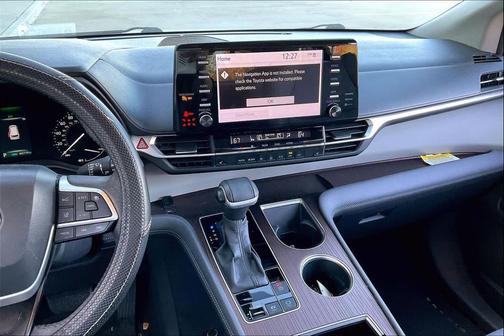 2022 Toyota Sienna XLE