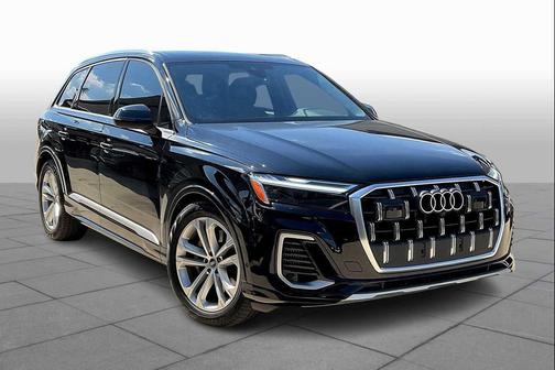 2025 Audi Q7 55 Premium Plus