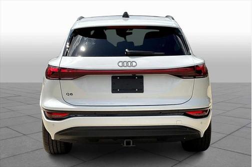 2025 Audi Q6 e-tron Premium Plus