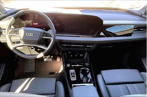 2025 Audi Q6 e-tron Premium Plus