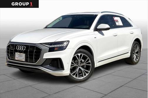 2023 Audi Q8 55 Premium Plus