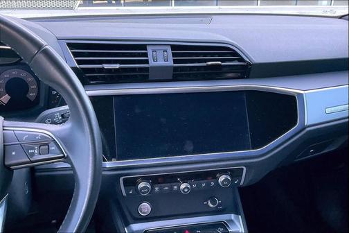 2020 Audi Q3 45 S line Premium