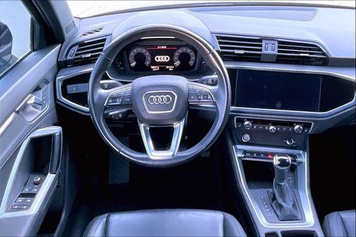 2020 Audi Q3 45 S line Premium