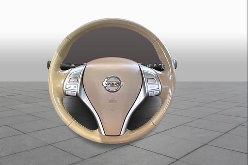 Pearl White 2017 Nissan Altima 2.5 SV