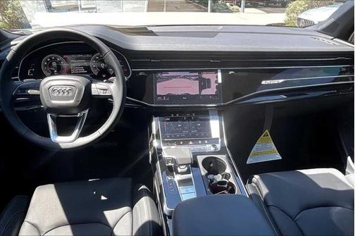 2025 Audi Q7 55 Prestige