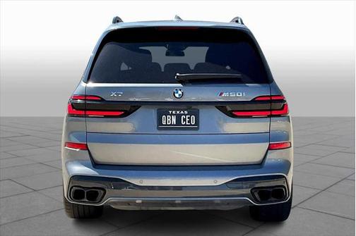 2025 BMW X7 M60i