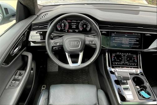 2022 Audi Q8 55 Prestige