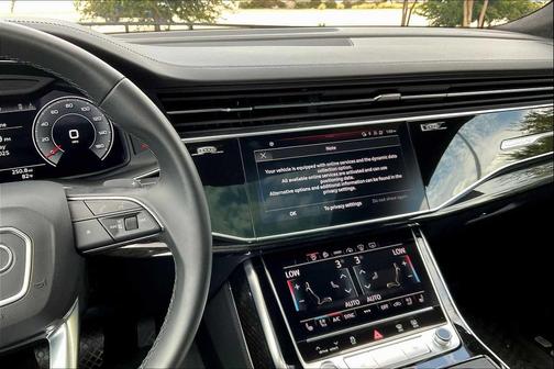 2022 Audi Q8 55 Prestige