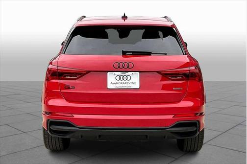 2025 Audi Q3 Premium 45 TFSI S line quattro Tiptronic