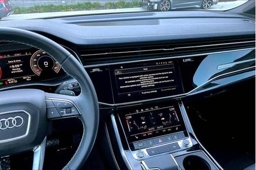 2025 Audi Q7 45 Premium Plus