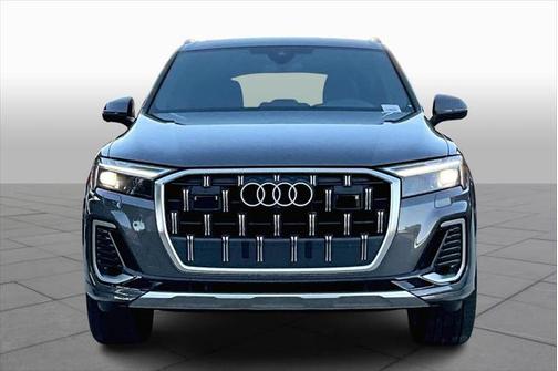 2025 Audi Q7 45 Premium Plus