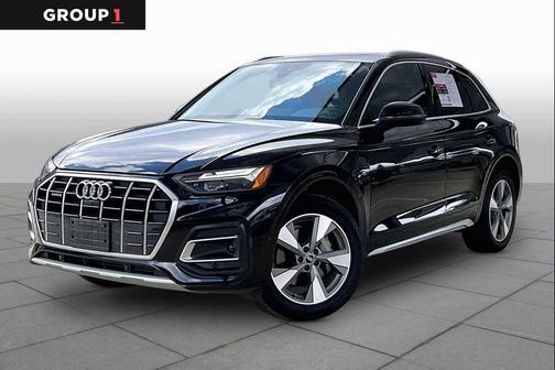 Mythos Black Metallic 2023 Audi Q5 40 Premium Plus