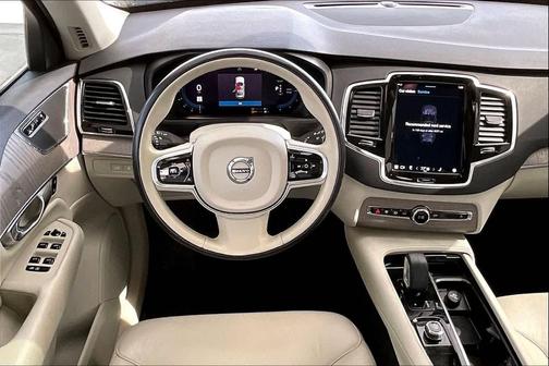 2023 Volvo XC90 Recharge Plug-In Hybrid T8 Plus 6-Seater