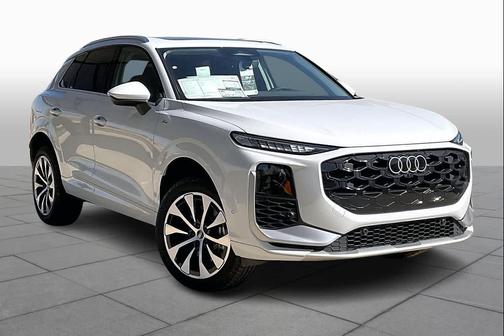 2026 Audi Q3 S line