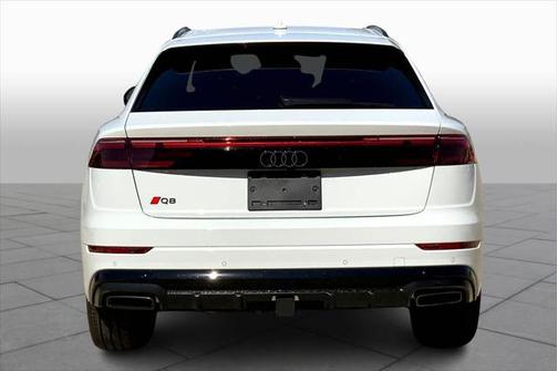 2025 Audi Q8 55 Premium Plus