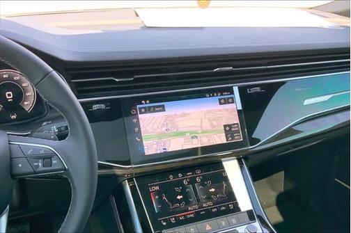 2025 Audi Q8 55 Premium Plus