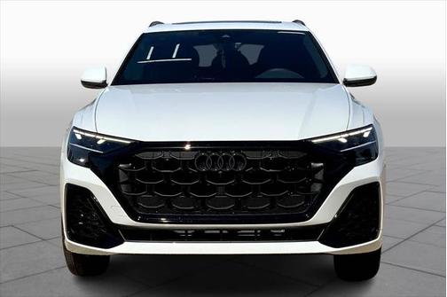 2025 Audi Q8 55 Premium Plus