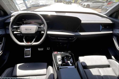 2025 Audi SQ6 e-tron Prestige quattro