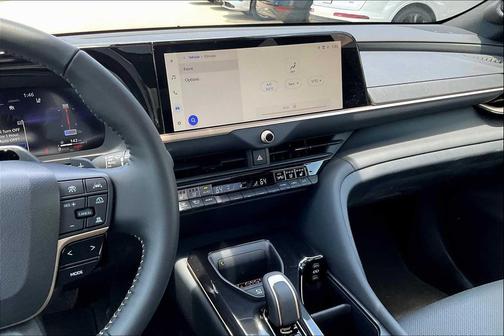 2025 Toyota Crown Platinum